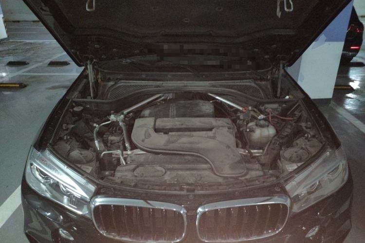Used BMW X6 2019 xDrive28i M Sport Package Engine Bay