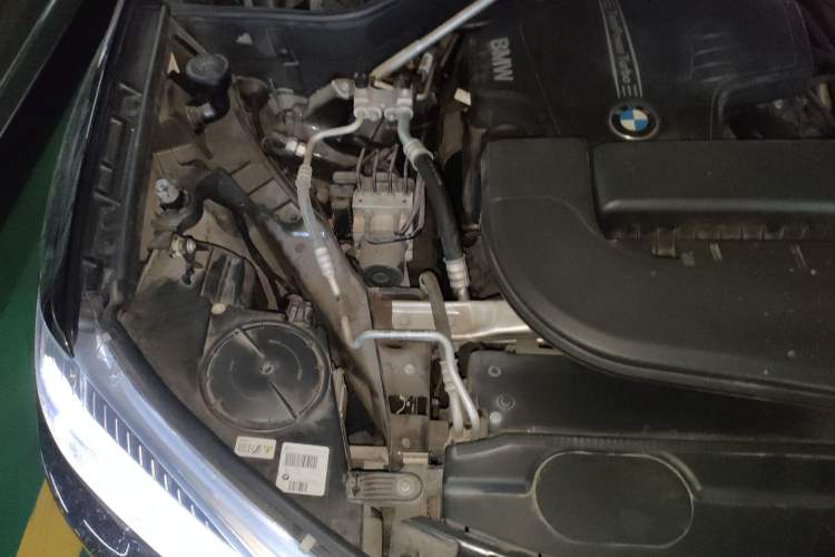 Used BMW X6 2019 xDrive28i M Sport Package Engine Bay Right