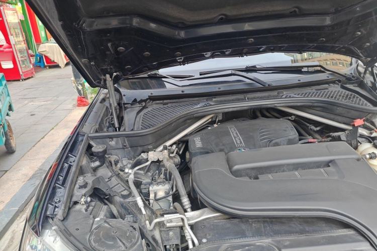 Used BMW X6 2019 xDrive28i M Sport Package Engine Bay Right