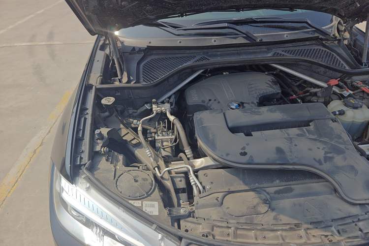 Used BMW X6 2019 xDrive28i M Sport Package Engine Bay Right