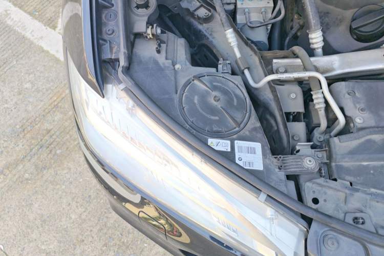 Used BMW X6 2019 xDrive35i M Sport Package Engine Bay Right