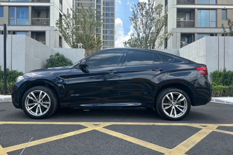 Used BMW X6 2019 xDrive28i M Sport Package Exterior 1