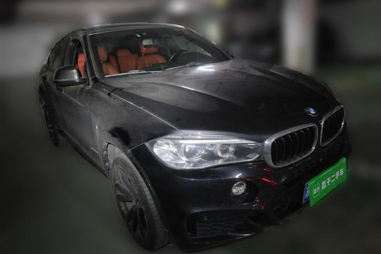 Used BMW X6 2019 xDrive35i M Sport Package Front Right 45 Deg