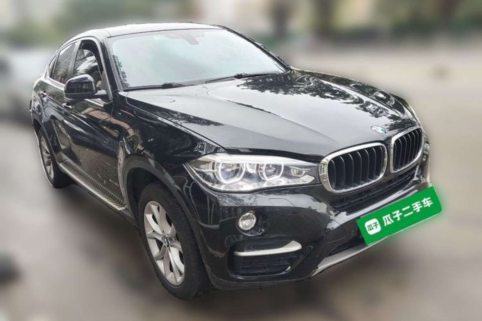 Used BMW X6  Front Right 45 Deg