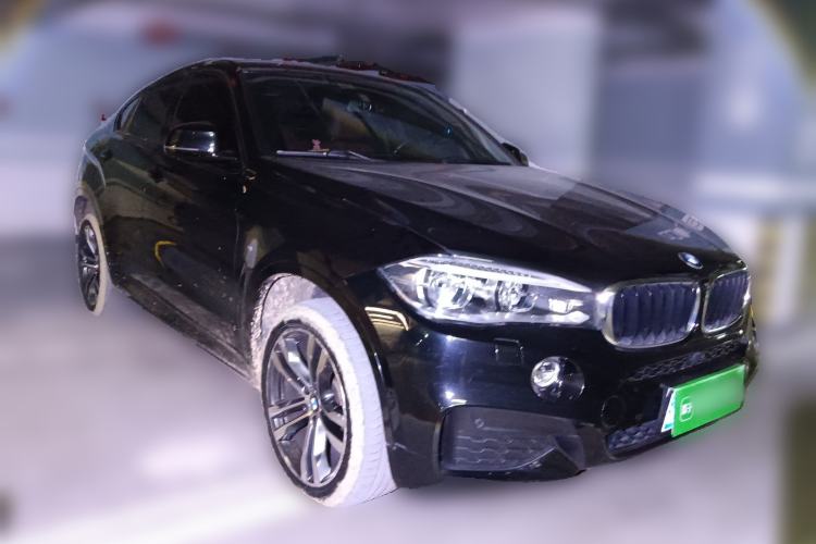 Used BMW X6 2019 xDrive35i Luxury Model with M Sport Package Front Right 45 Deg