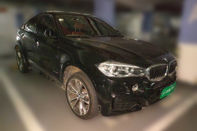 Used BMW X6 2019 xDrive28i M Sport Package Front Right 45 Deg