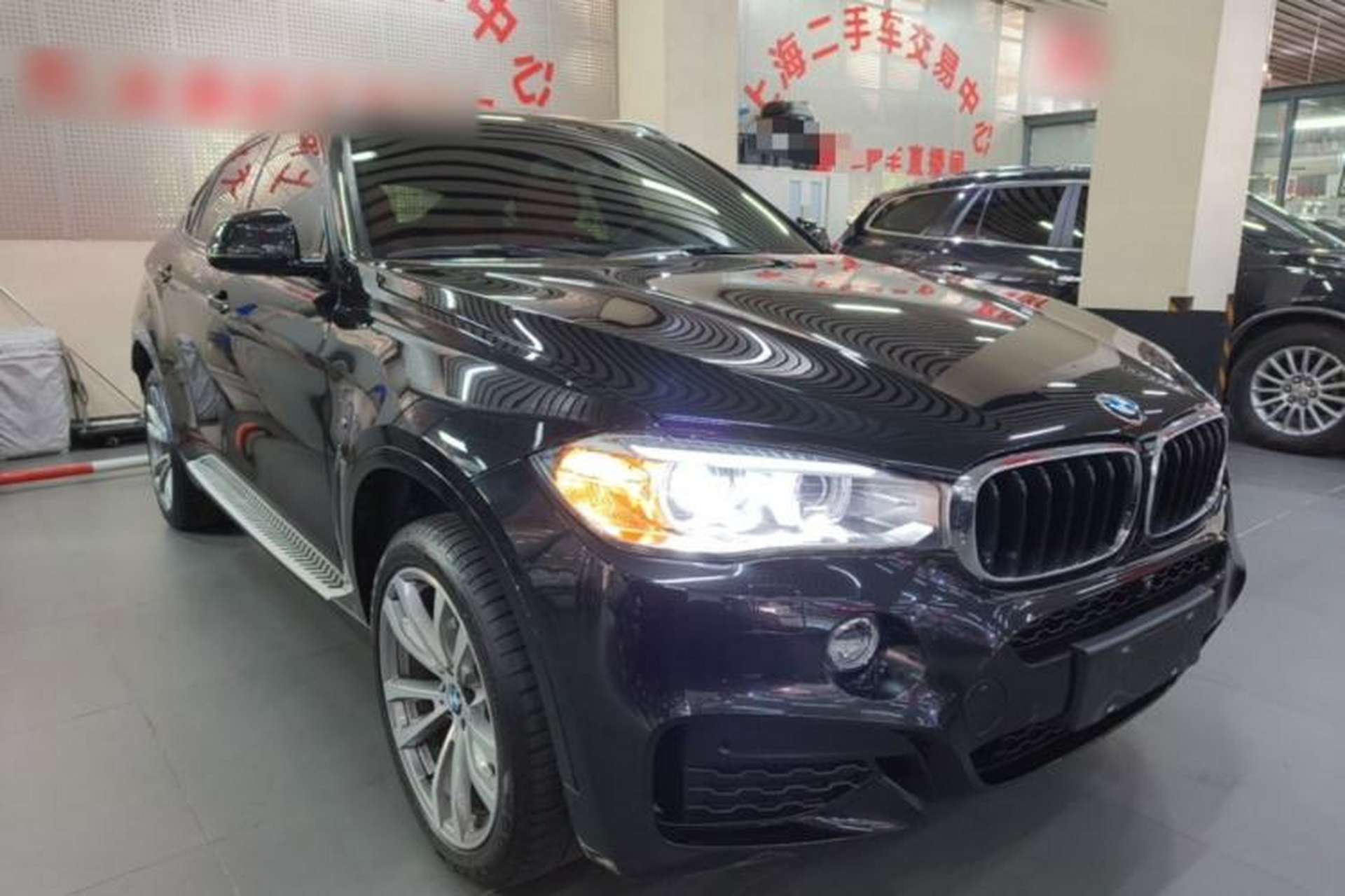 Used BMW X6 2019 xDrive28i M Sport Package Front Right 45 Deg