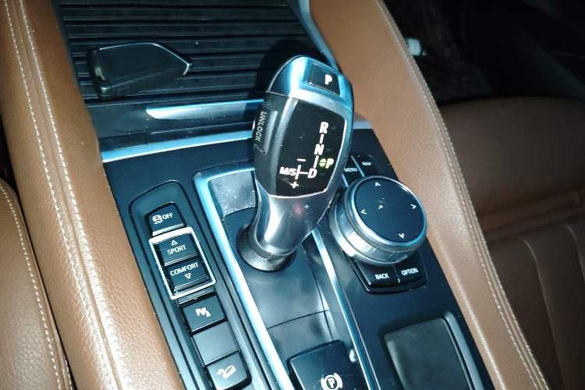 Used BMW X6 2019 xDrive28i M Sport Package Gear Lever