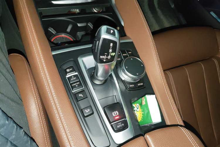 Used BMW X6 2019 xDrive28i M Sport Package Gear Lever