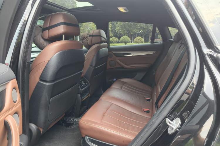 Used BMW X6 2019 xDrive35i M Sport Package Interior 1