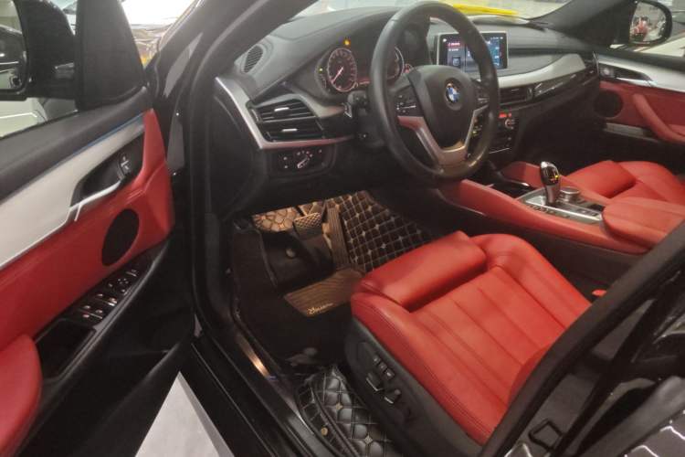 Used BMW X6 2019 xDrive28i M Sport Package Interior 3