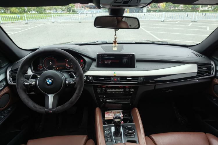 Used BMW X6 2019 xDrive35i M Sport Package Interior 3