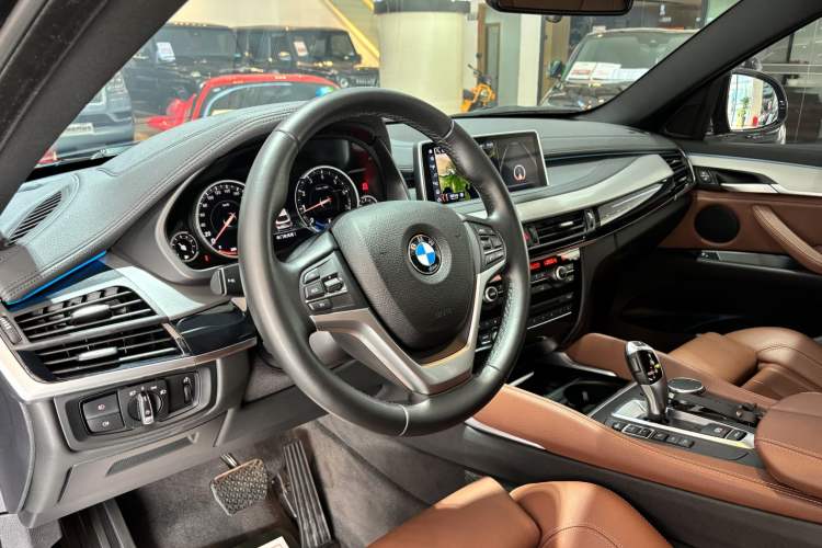 Used BMW X6 2019 xDrive28i M Sport Package Interior 3