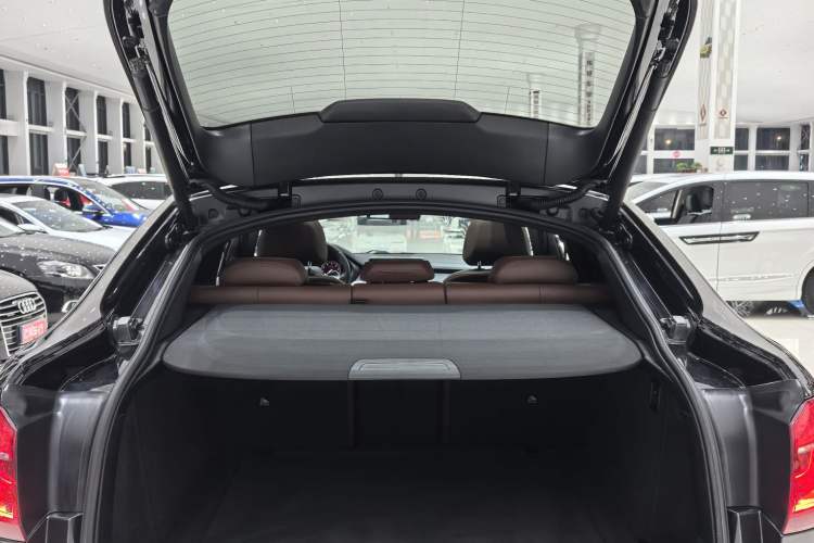 Used BMW X6 2019 xDrive35i M Sport Package Interior 3