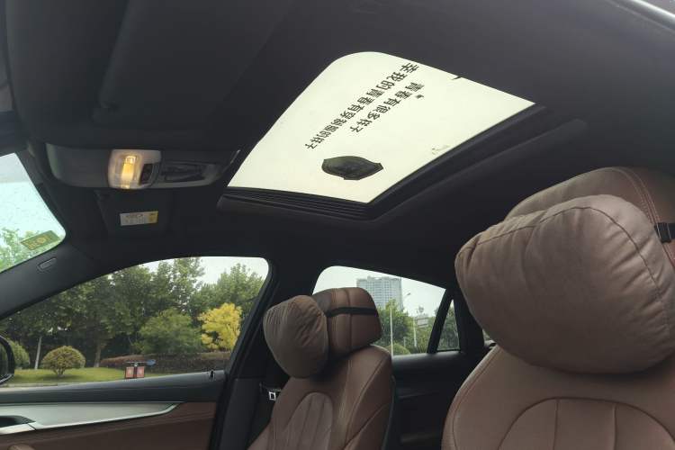 Used BMW X6 2019 xDrive35i M Sport Package Interior 4