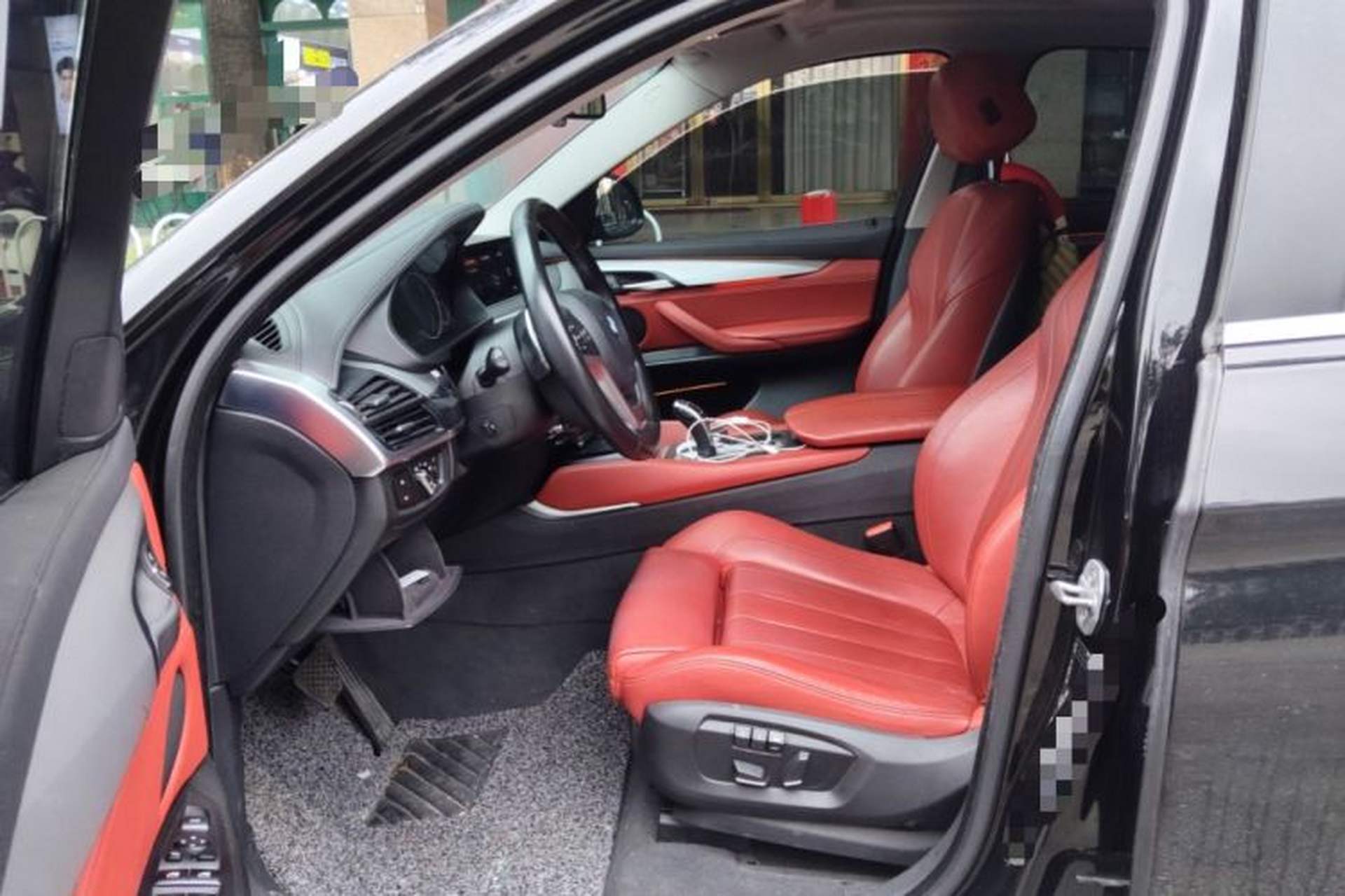 Used BMW X6  Left Front Seat
