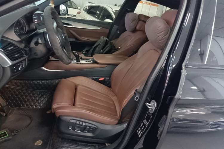 Used BMW X6 2019 xDrive35i M Sport Package Left Front Seat