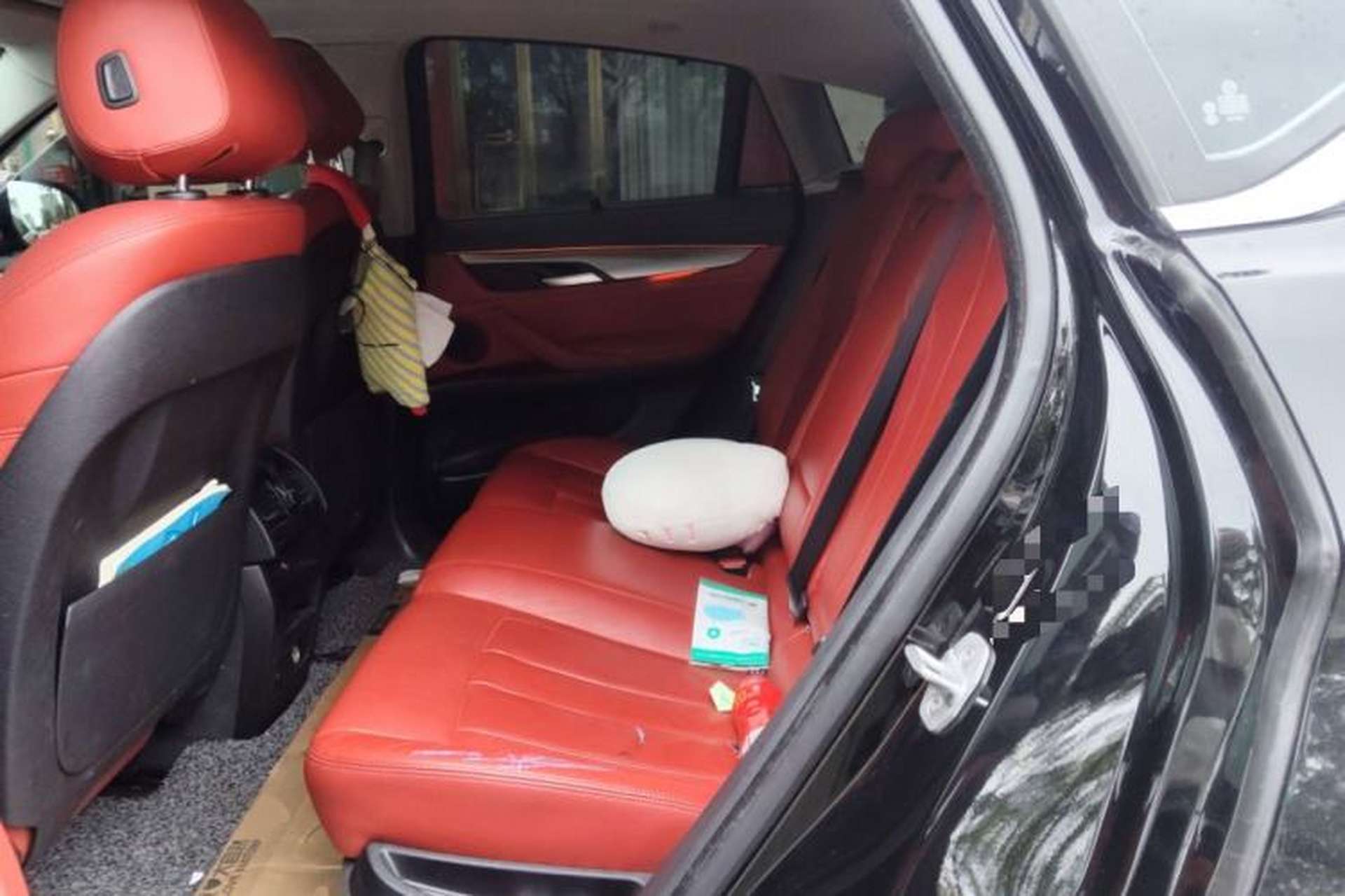 Used BMW X6  Left Rear Seat