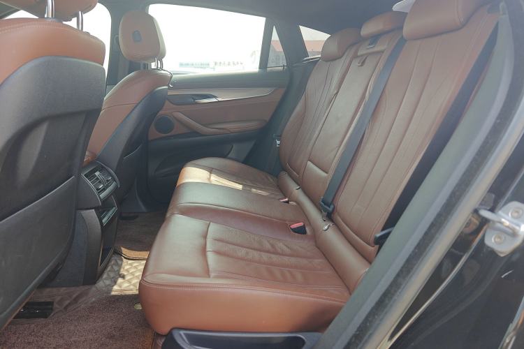 Used BMW X6 2019 xDrive28i M Sport Package Left Rear Seat