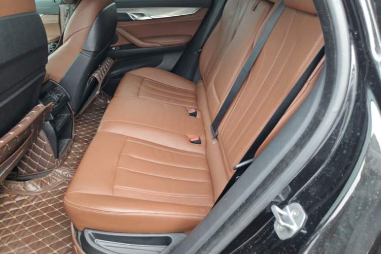 Used BMW X6 2019 xDrive28i M Sport Package Left Rear Seat