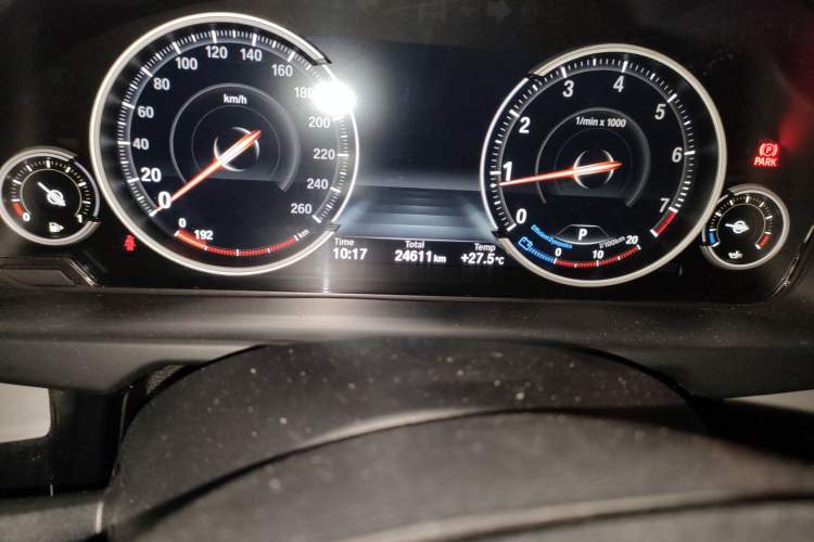 Used BMW X6 2019 xDrive28i M Sport Package Odometer Close Up