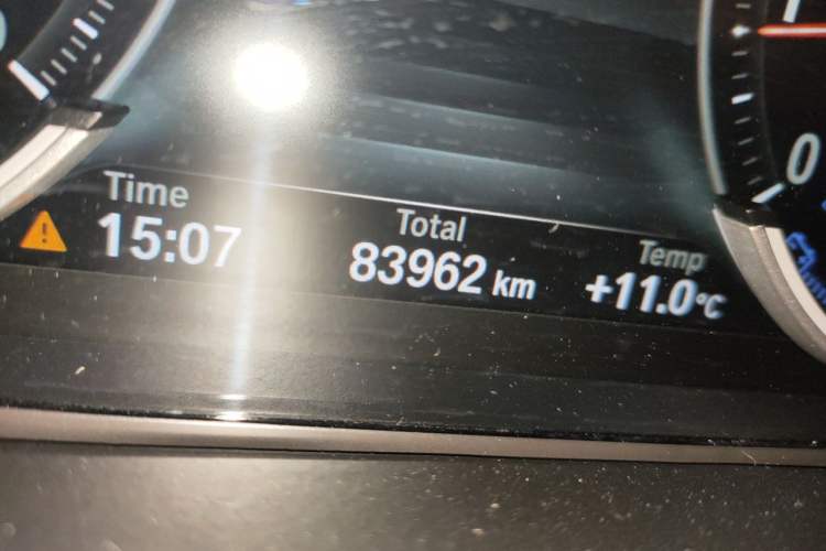 Used BMW X6 2019 xDrive28i M Sport Package Odometer Close Up