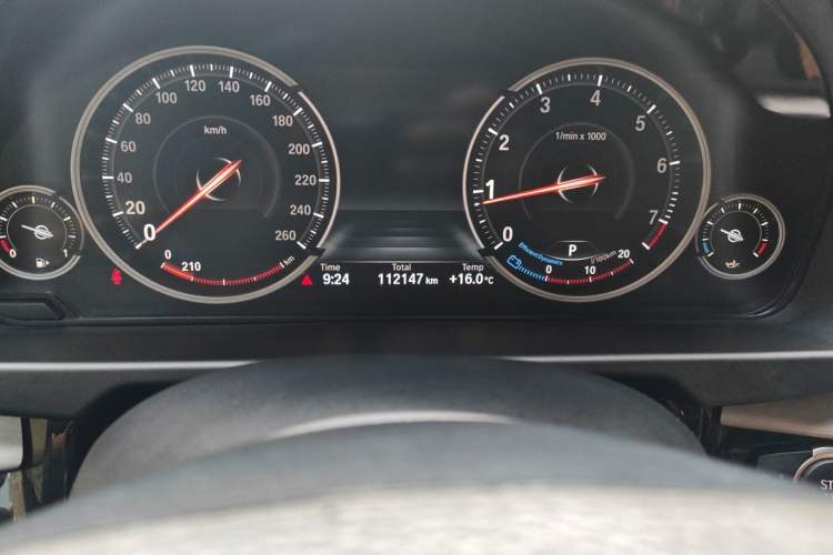 Used BMW X6 2019 xDrive28i M Sport Package Odometer Close Up