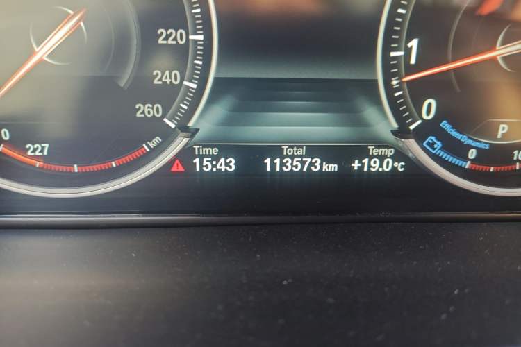 Used BMW X6 2019 xDrive35i M Sport Package Odometer Close Up