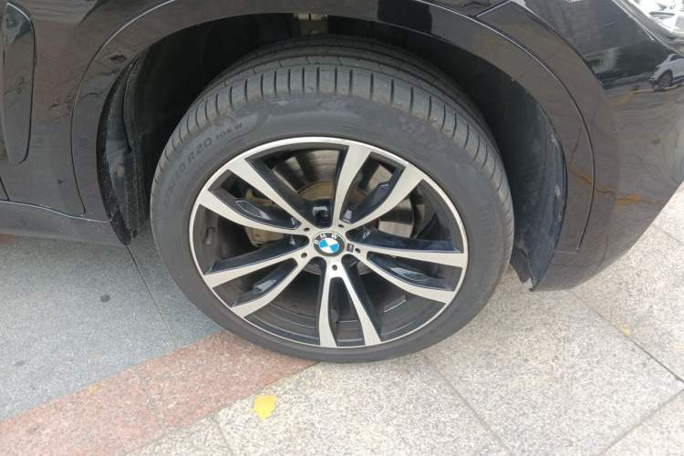 Used BMW X6 2019 xDrive35i M Sport Package Right Front Wheel Hub