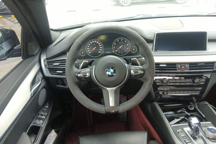 Used BMW X6 2019 xDrive35i M Sport Package Steering Wheel
