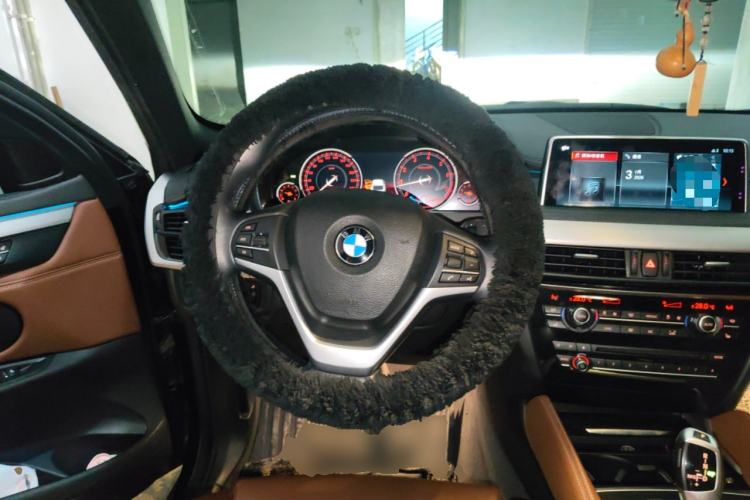 Used BMW X6 2019 xDrive28i M Sport Package Steering Wheel