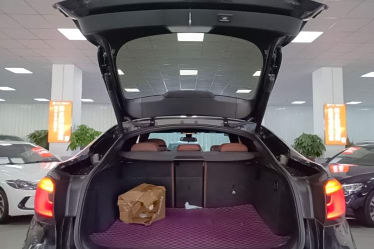 Used BMW X6 2019 xDrive35i M Sport Package Trunk