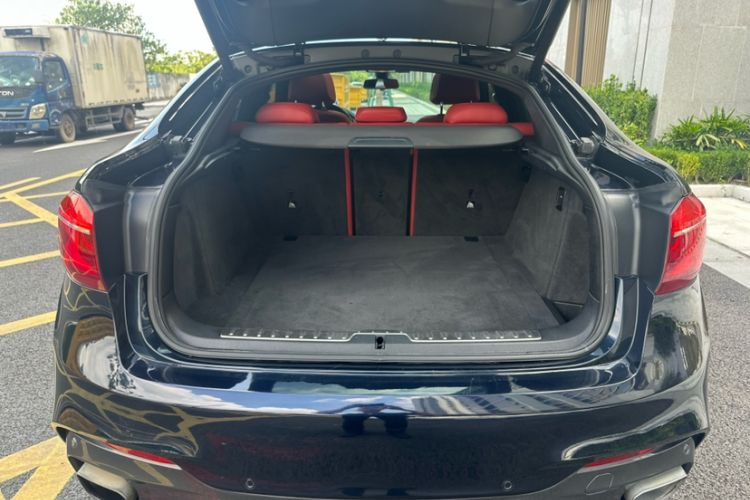 Used BMW X6 2019 xDrive28i M Sport Package Trunk