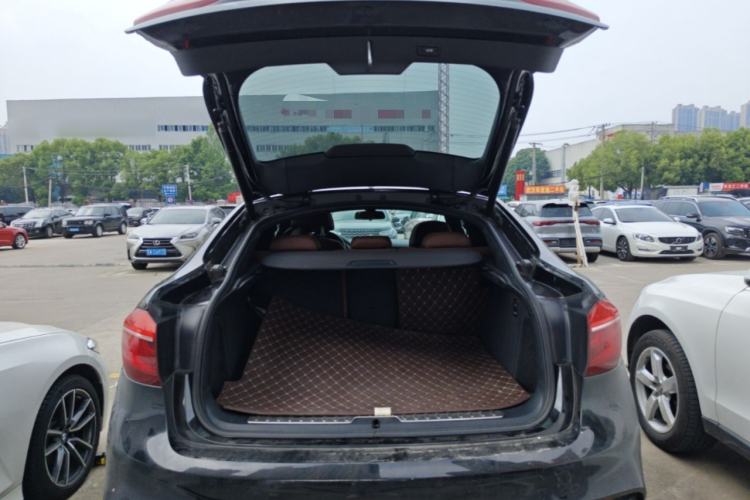 Used BMW X6 2019 xDrive28i M Sport Package Trunk