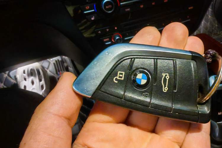 Used BMW X6 2019 xDrive28i M Sport Package Vehicle Key