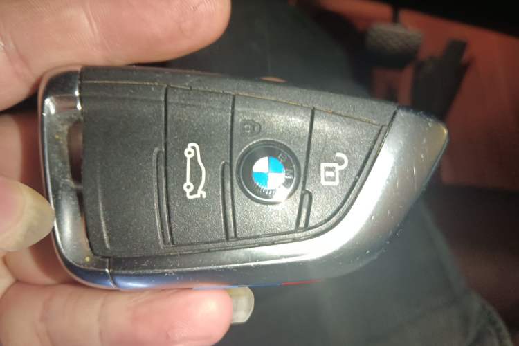 Used BMW X6 2019 xDrive35i Luxury Model with M Sport Package Vehicle Key
