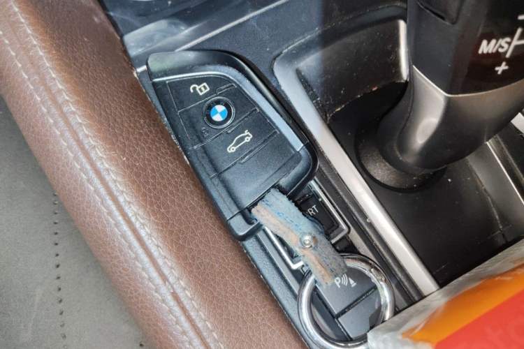 Used BMW X6 2019 xDrive28i M Sport Package Vehicle Key
