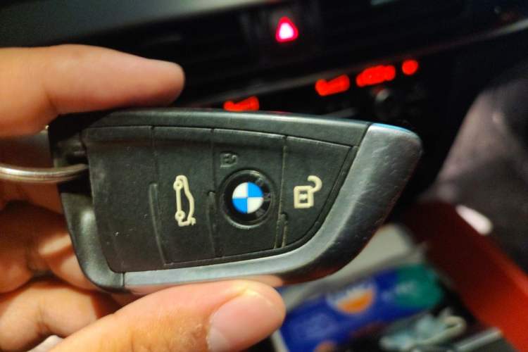 Used BMW X6 2019 xDrive28i M Sport Package Vehicle Key