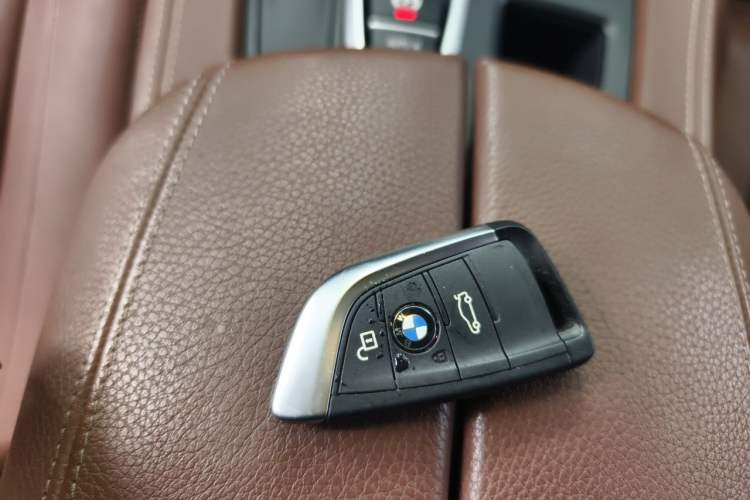 Used BMW X6 2019 xDrive28i M Sport Package Vehicle Key