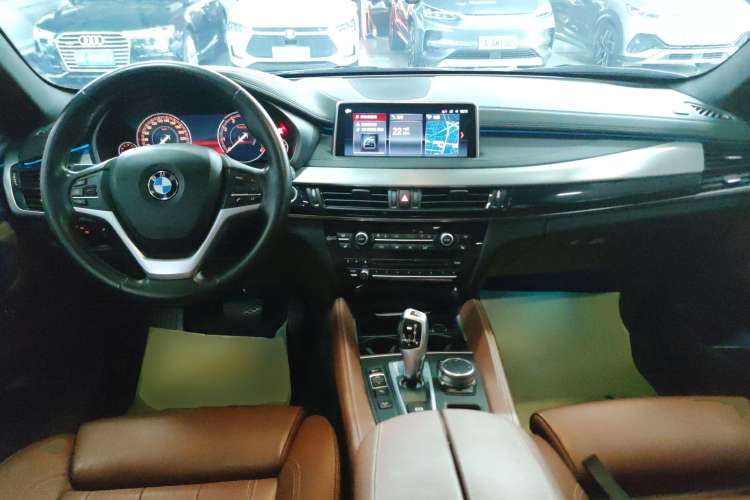 Used BMW X6 2019 xDrive28i M Sport Package Center Console