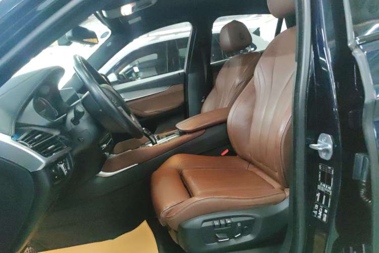 Used BMW X6 2019 xDrive28i M Sport Package Left Front Seat