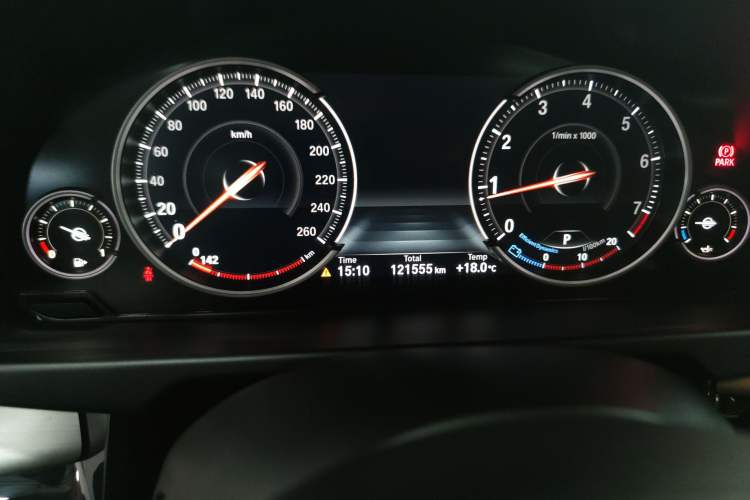 Used BMW X6 2019 xDrive28i M Sport Package Odometer Close Up