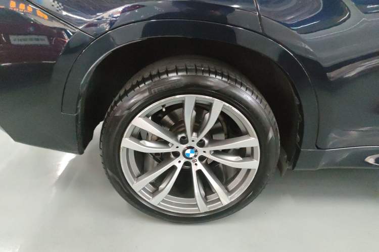 Used BMW X6 2019 xDrive28i M Sport Package Right Rear Wheel Hub