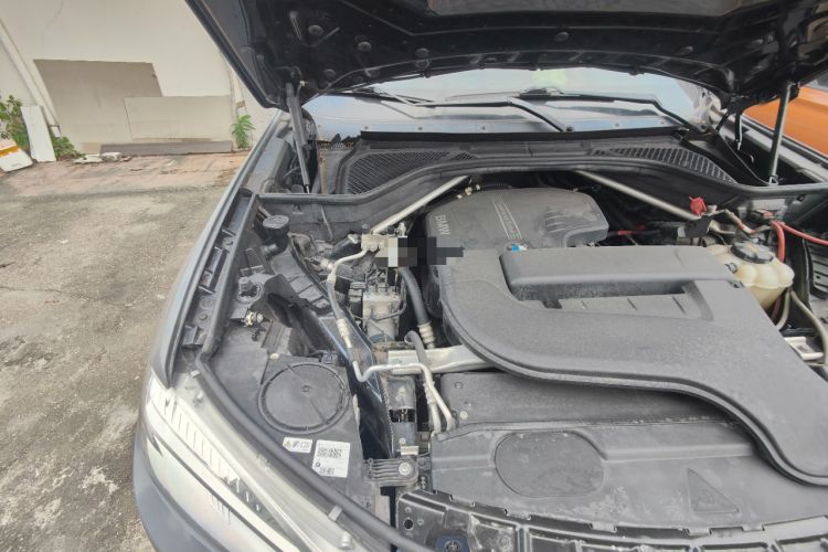 Used BMW X6 2019 xDrive28i M Sport Package Engine Bay Right