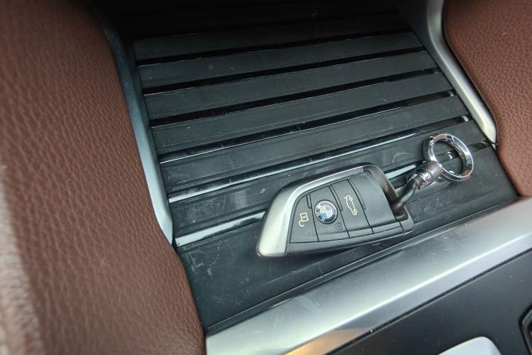 Used BMW X6 2019 xDrive28i M Sport Package Vehicle Key