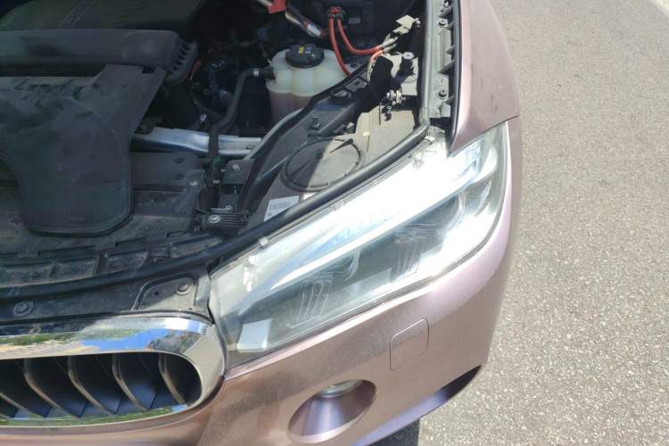 Used BMW X6 2019 xDrive28i M Sport Package Engine Bay Left