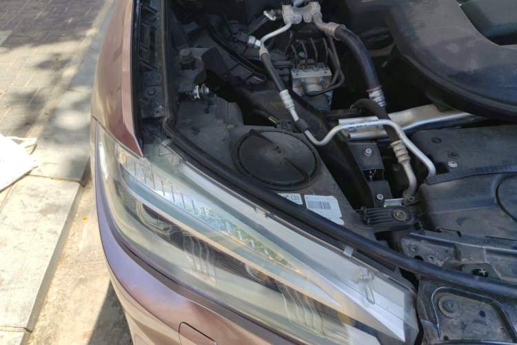 Used BMW X6 2019 xDrive28i M Sport Package Engine Bay Right