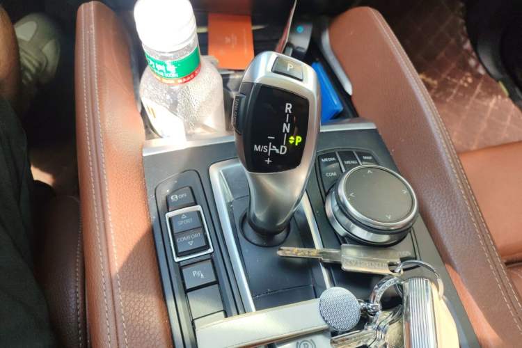 Used BMW X6 2019 xDrive28i M Sport Package Gear Lever