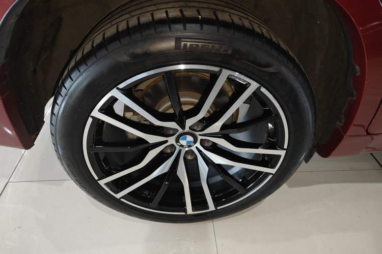 Used BMW X6 2019 xDrive28i M Sport Package Exterior 5