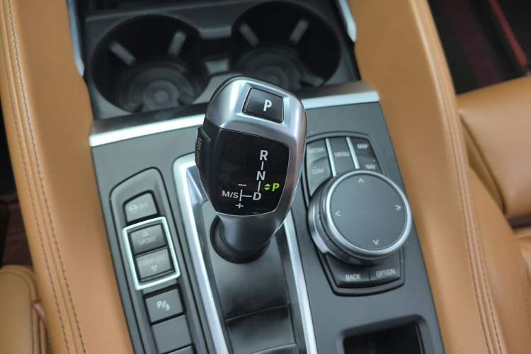 Used BMW X6 2019 xDrive28i M Sport Package Gear Lever